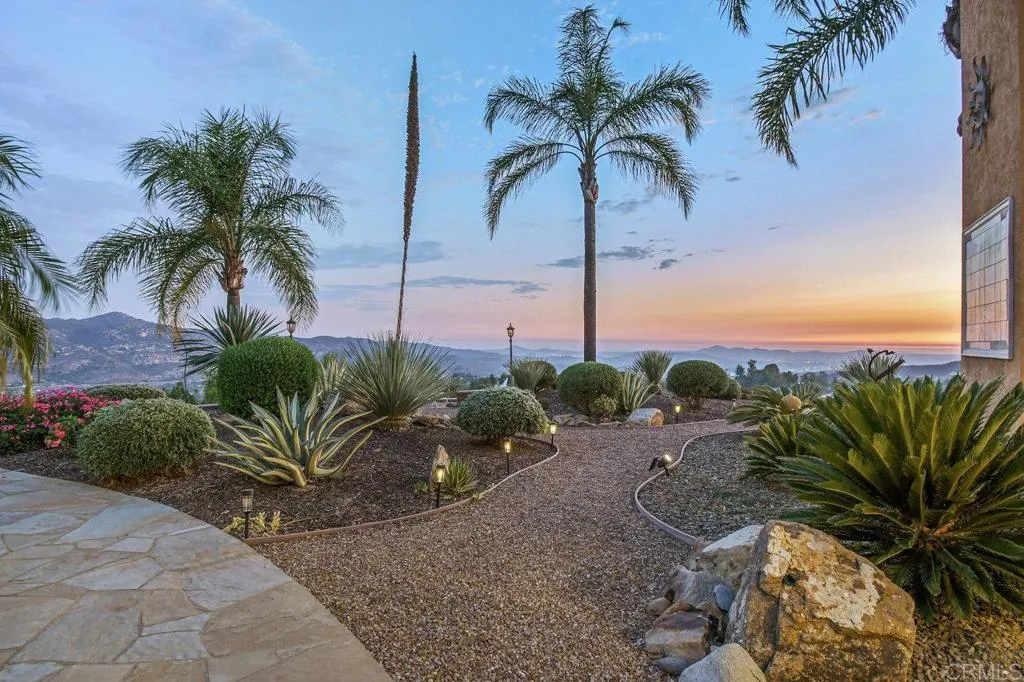 https://cdn.realtyfeed.com/cdn/127/306523558/431ebc886c8d8e6eada22ee051314ada.webp