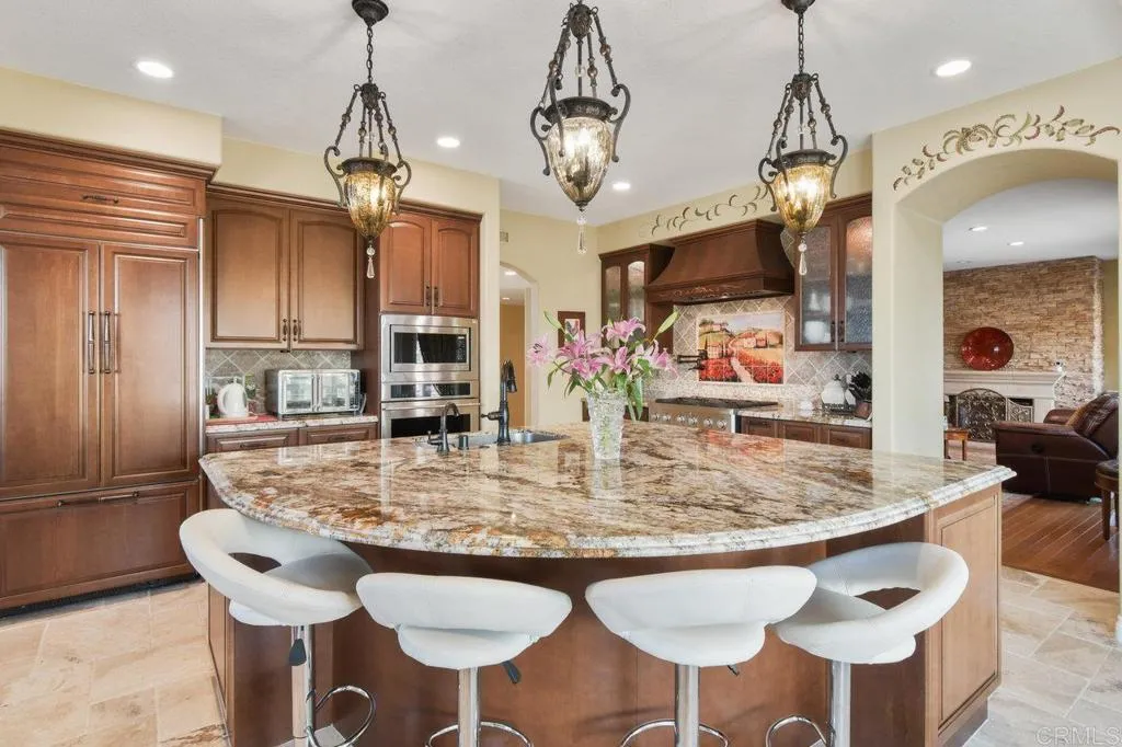 https://cdn.realtyfeed.com/cdn/127/306523558/69566cfdc2c380f4ddb32690ba616e0d.webp