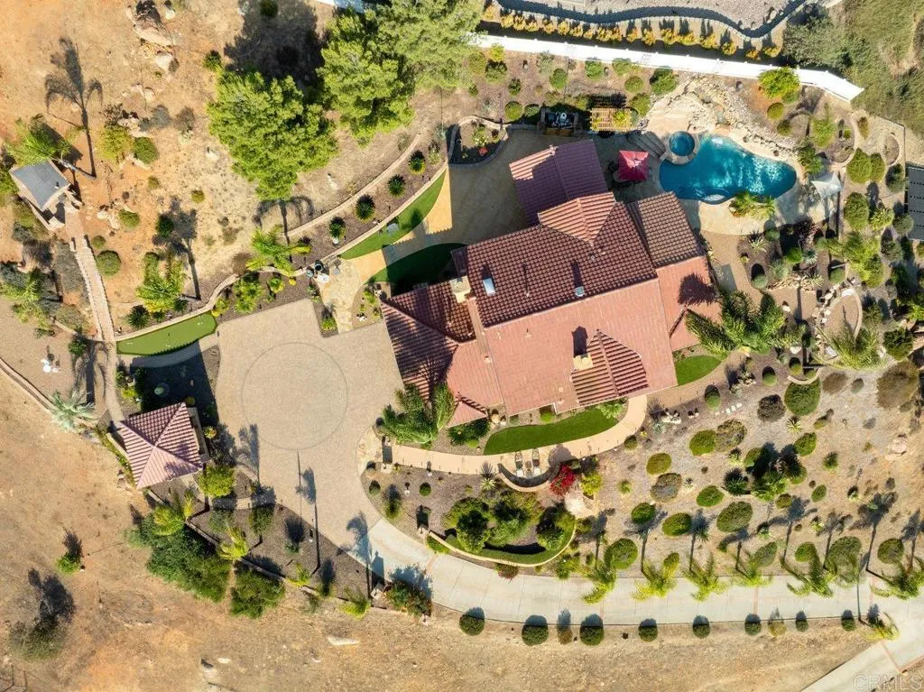 https://cdn.realtyfeed.com/cdn/127/306523558/9bf494b470716bc756b9d58015e33733.webp