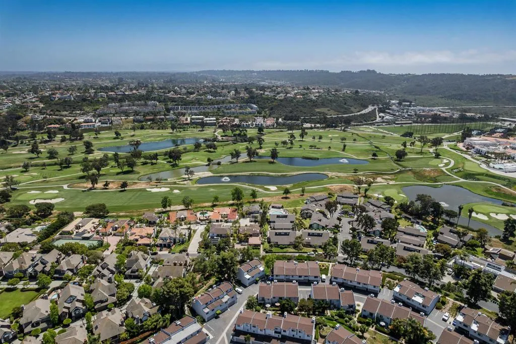 https://cdn.realtyfeed.com/cdn/127/306523576/2b41f81bf73cff2e7afb2bfe12f74f4a.webp