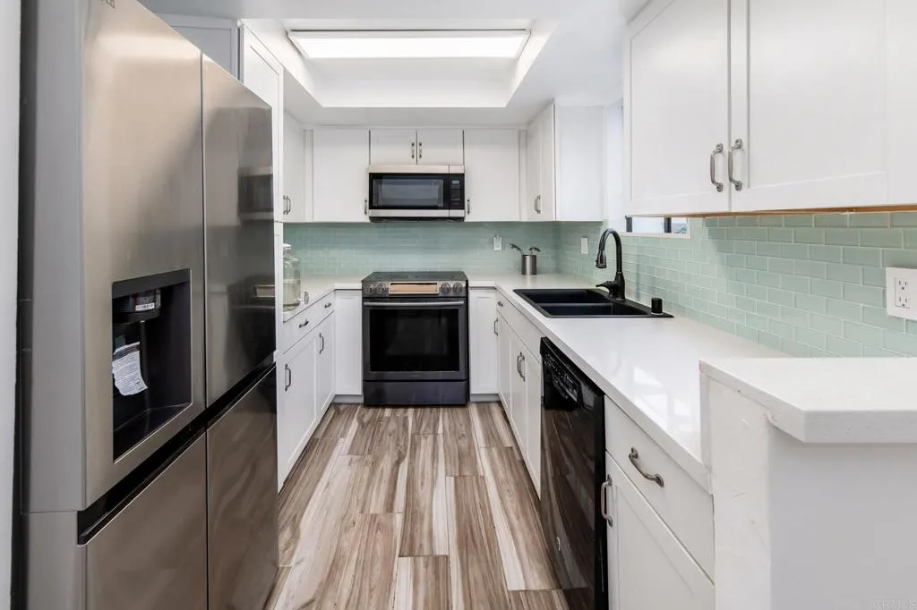 https://cdn.realtyfeed.com/cdn/127/306523576/985838fcbbc65f64481735691ed5b9ac.webp