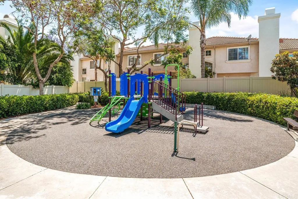 https://cdn.realtyfeed.com/cdn/127/306523595/2ca1f76d13b1ec050a18405a571a4954.webp