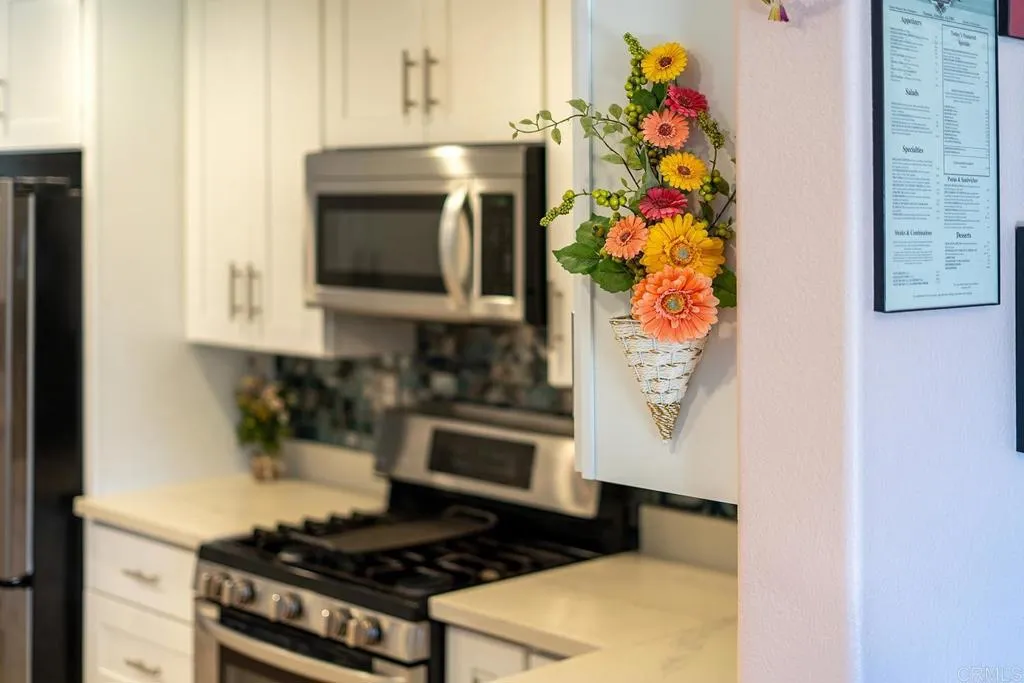 https://cdn.realtyfeed.com/cdn/127/306523595/7f8f0545f4a945510456d2f467b3be01.webp