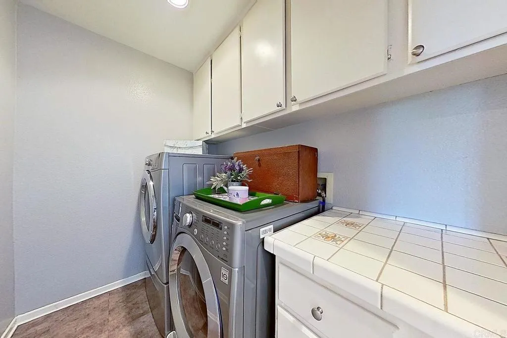 https://cdn.realtyfeed.com/cdn/127/306523595/e2612543b3f0cba52d751479c7e7de5c.webp