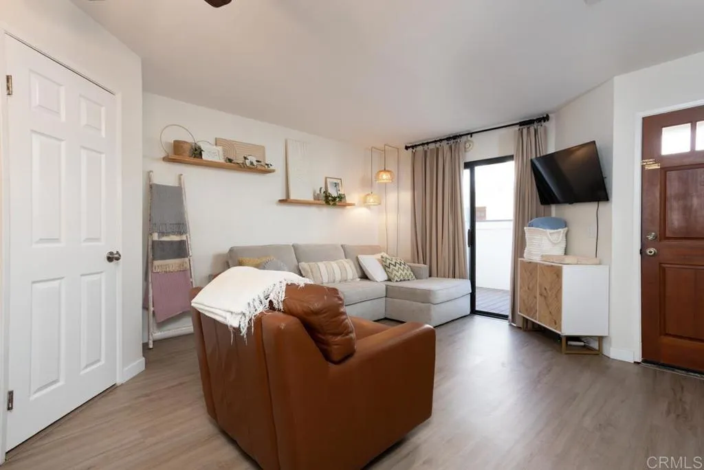 https://cdn.realtyfeed.com/cdn/127/306523607/546c3c711ce27d76927265d895ad3f16.webp