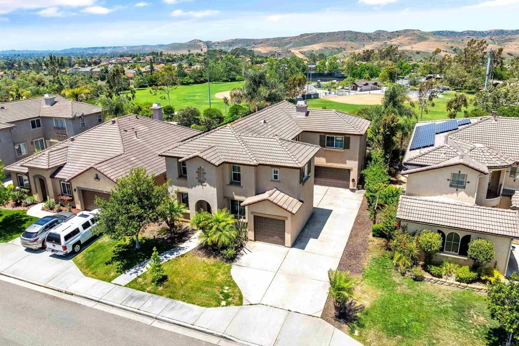 https://cdn.realtyfeed.com/cdn/127/306523672/b77d8875cd327c41099a6a80ed948af6.webp
