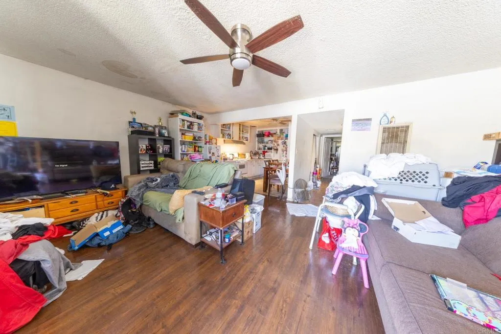 https://cdn.realtyfeed.com/cdn/127/306523704/9d6846c89454d284aa7437a8febe3be2.webp