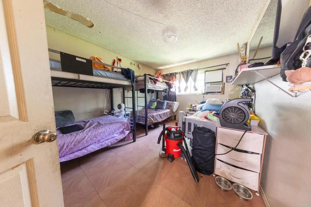 https://cdn.realtyfeed.com/cdn/127/306523704/c073aeac865bc27fa154d2dbb431d366.webp