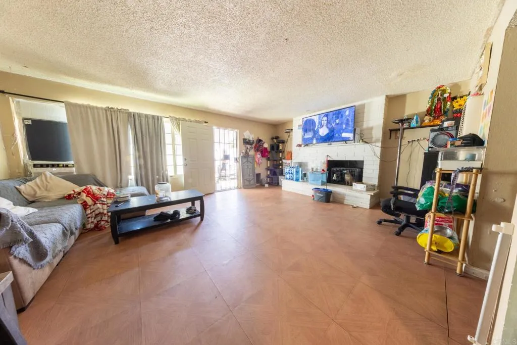 https://cdn.realtyfeed.com/cdn/127/306523704/e453170def24cfc3aa91f0bd0e9dd90c.webp