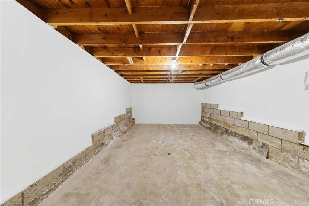https://cdn.realtyfeed.com/cdn/127/306523724/8e5f541b578daad7129015ce8476db43.webp