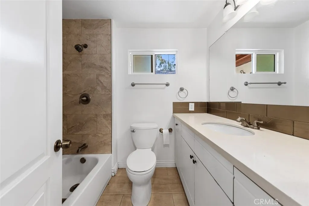 https://cdn.realtyfeed.com/cdn/127/306523724/a17d0b723e96aef075f5d1ddb13af71b.webp