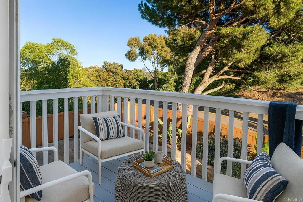 https://cdn.realtyfeed.com/cdn/127/306523739/61a2c9674dc64f32be558860ca23c89c.webp
