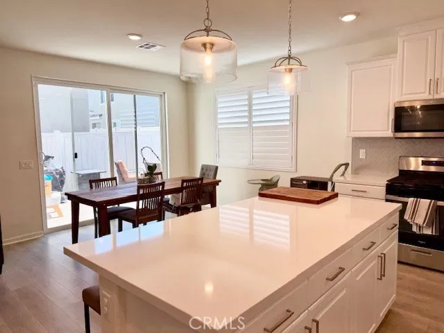 https://cdn.realtyfeed.com/cdn/127/306523768/5177625f9585fb032421d59ba99da0e8.webp
