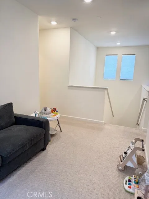https://cdn.realtyfeed.com/cdn/127/306523768/ccb9de34a777eb47428855fd1243de29.webp