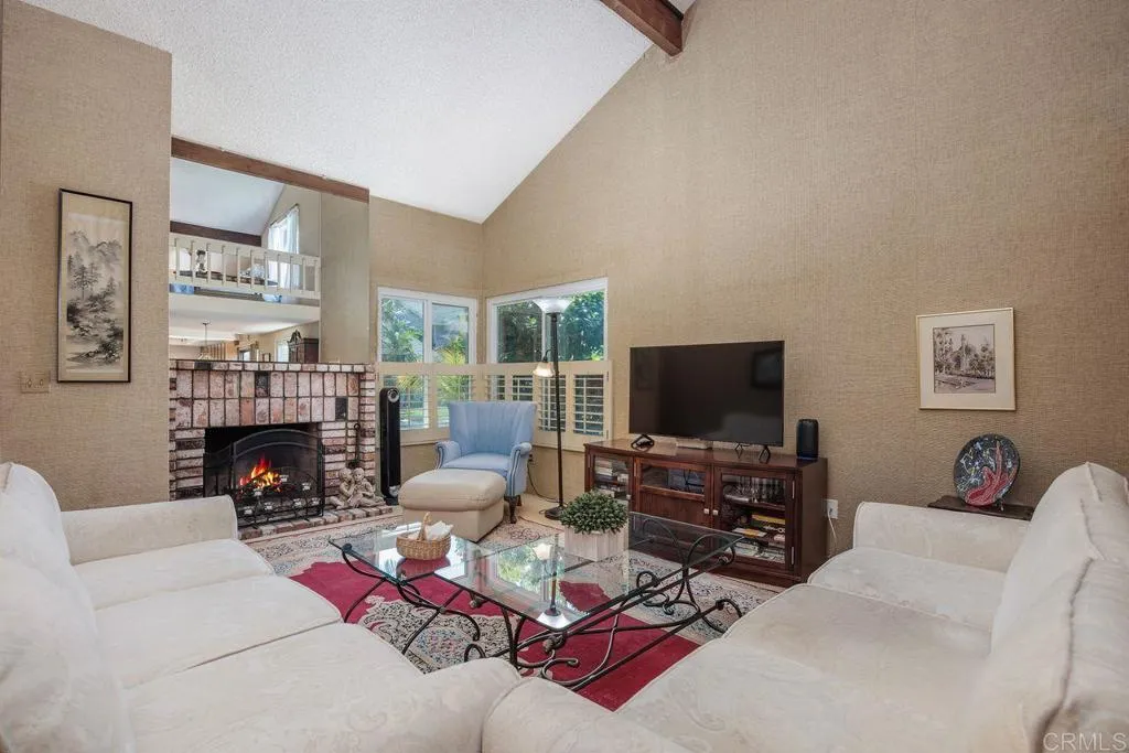 https://cdn.realtyfeed.com/cdn/127/306523797/788123493fc8eba15e83d866a880b53d.webp