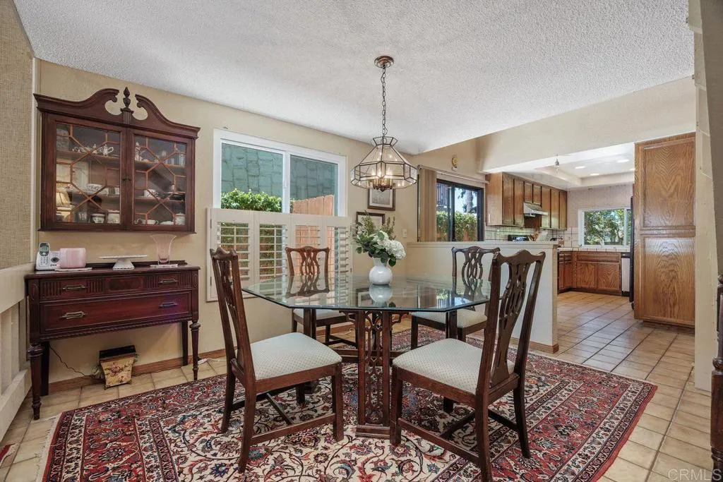 https://cdn.realtyfeed.com/cdn/127/306523797/8cc823f2fe2bc374db13a3eadc81e4b4.webp