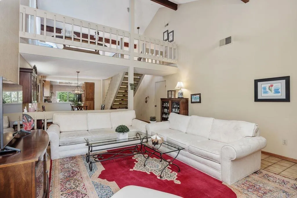 https://cdn.realtyfeed.com/cdn/127/306523797/a2b0b5052b0837a259518ed72a711397.webp