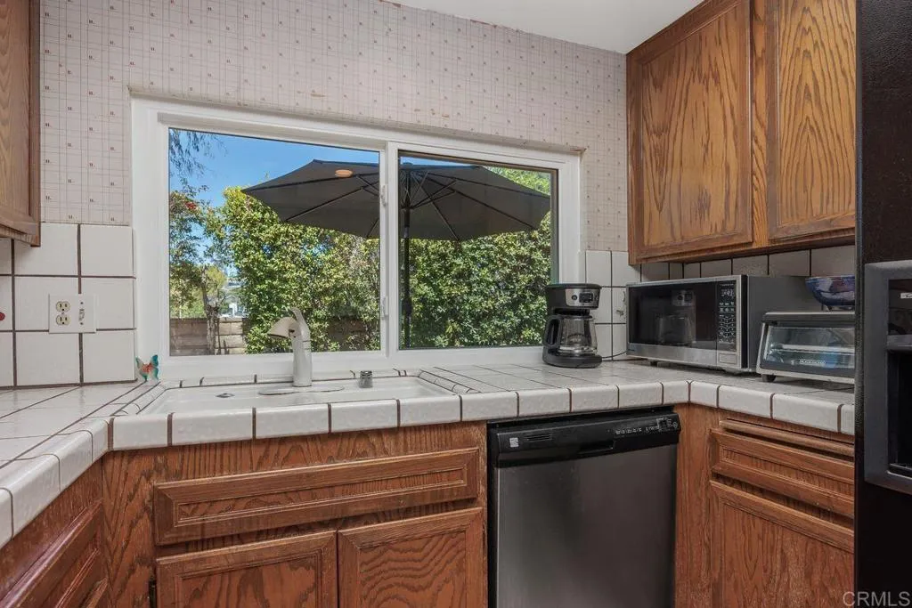 https://cdn.realtyfeed.com/cdn/127/306523797/c2a68fb79ed613217761b0d15b2d6e90.webp