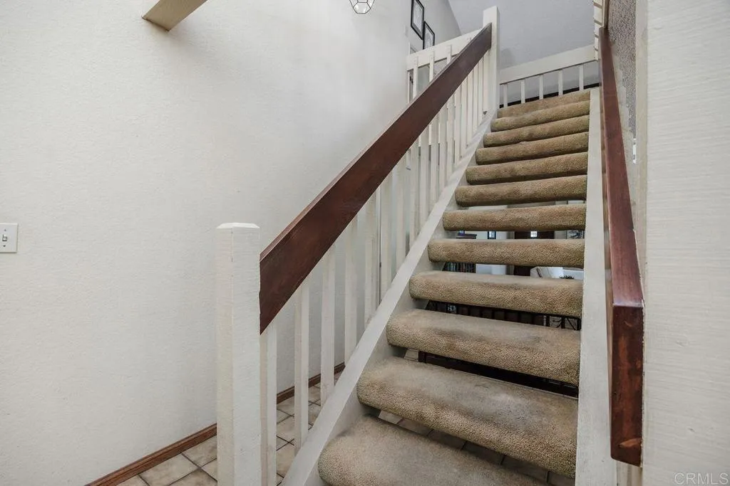 https://cdn.realtyfeed.com/cdn/127/306523797/dbd2f2160bc964bf9e967063bb651b86.webp