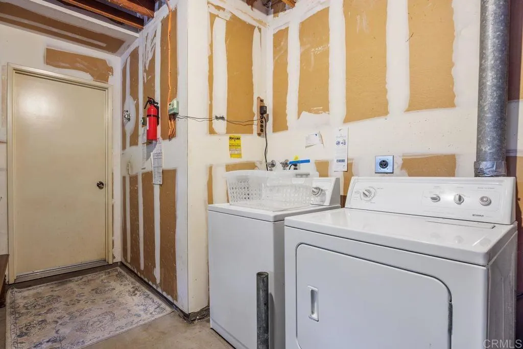 https://cdn.realtyfeed.com/cdn/127/306523797/f97e179289ca32c78b57c09335faf0a0.webp
