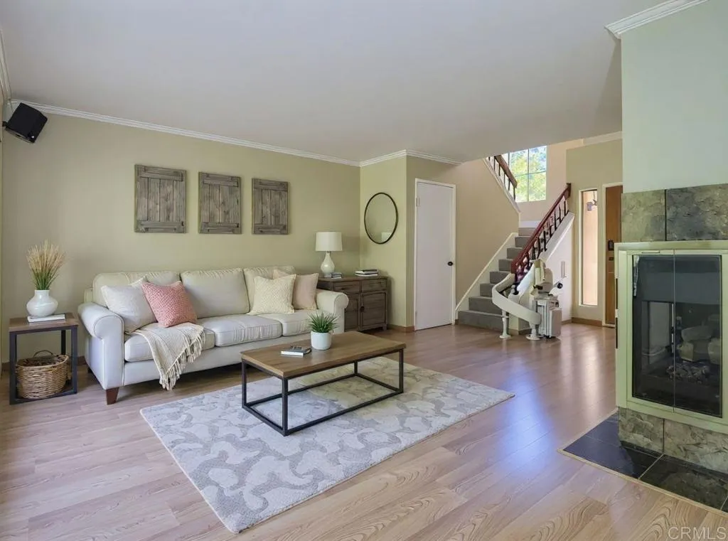https://cdn.realtyfeed.com/cdn/127/306523821/1fa2cbdd101f7b2862089b46b495f082.webp