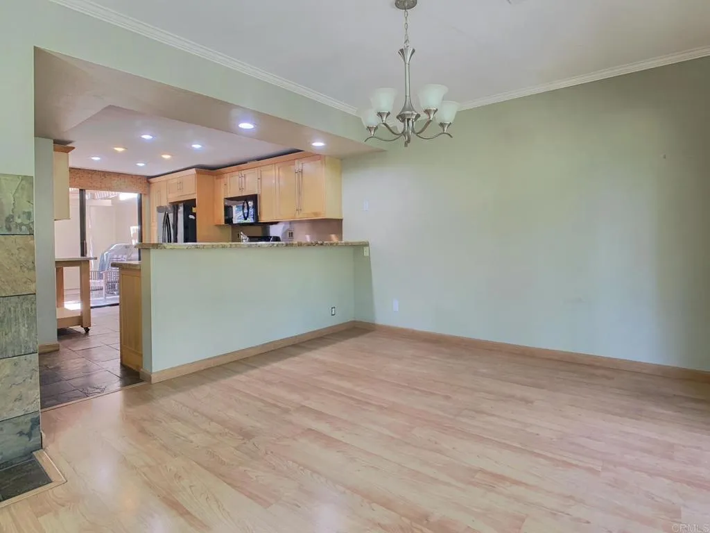 https://cdn.realtyfeed.com/cdn/127/306523821/4458ec3ae03e1bb60faaa75be1dd62a1.webp