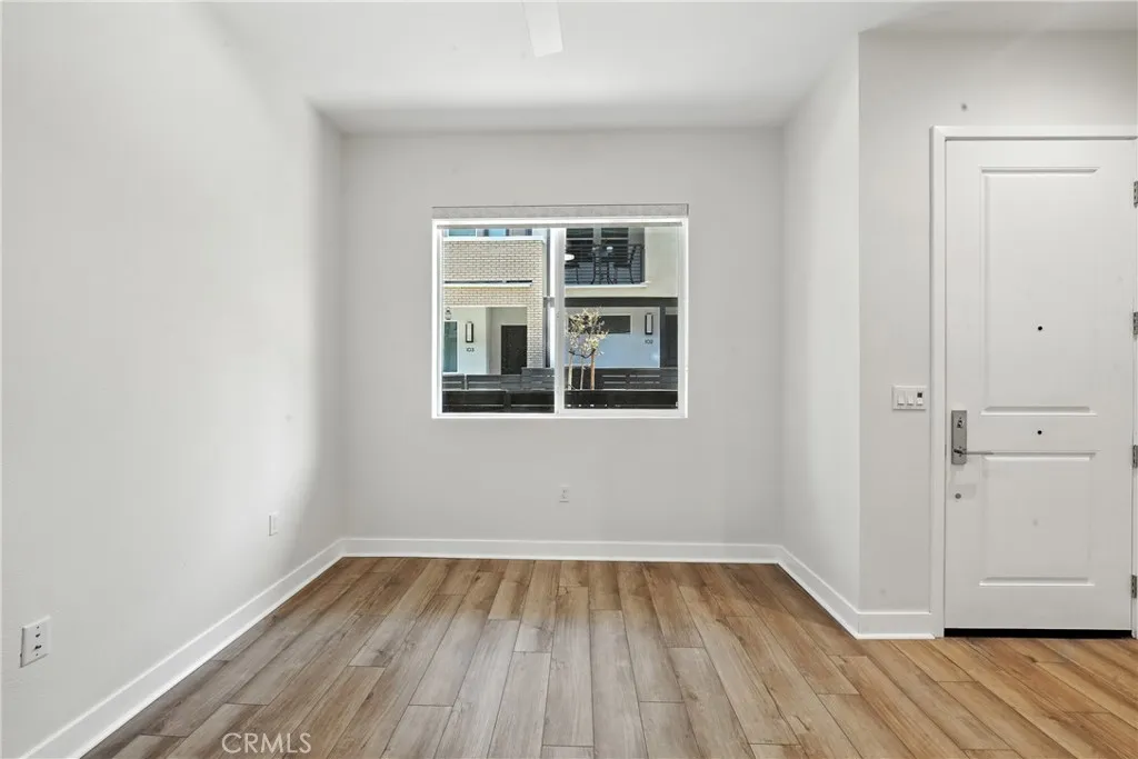 Photo #32: SW25187907 Listing: Photo #32