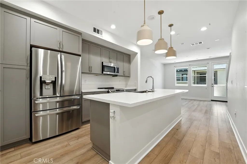 Photo #2: SW25187907 Listing 