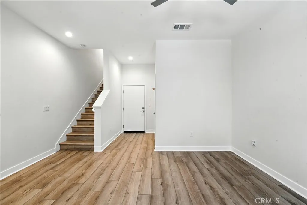 Photo #30: SW25187907 Listing: Photo #30