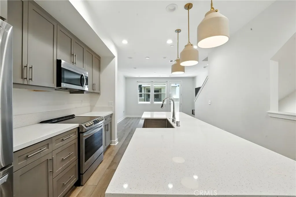 Photo #4: SW25187907 Listing 
