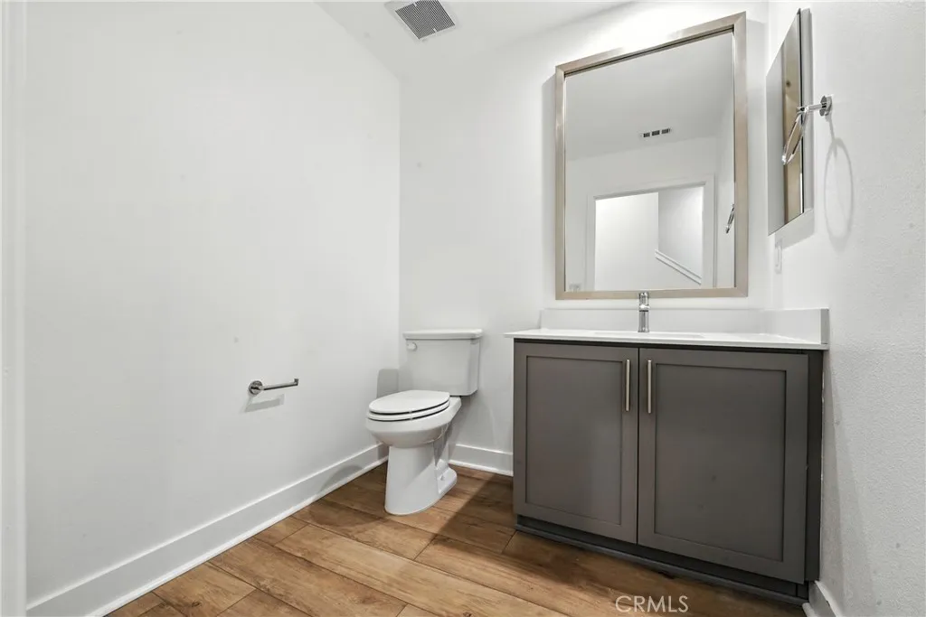 Photo #27: SW25187907 Listing: Photo #27