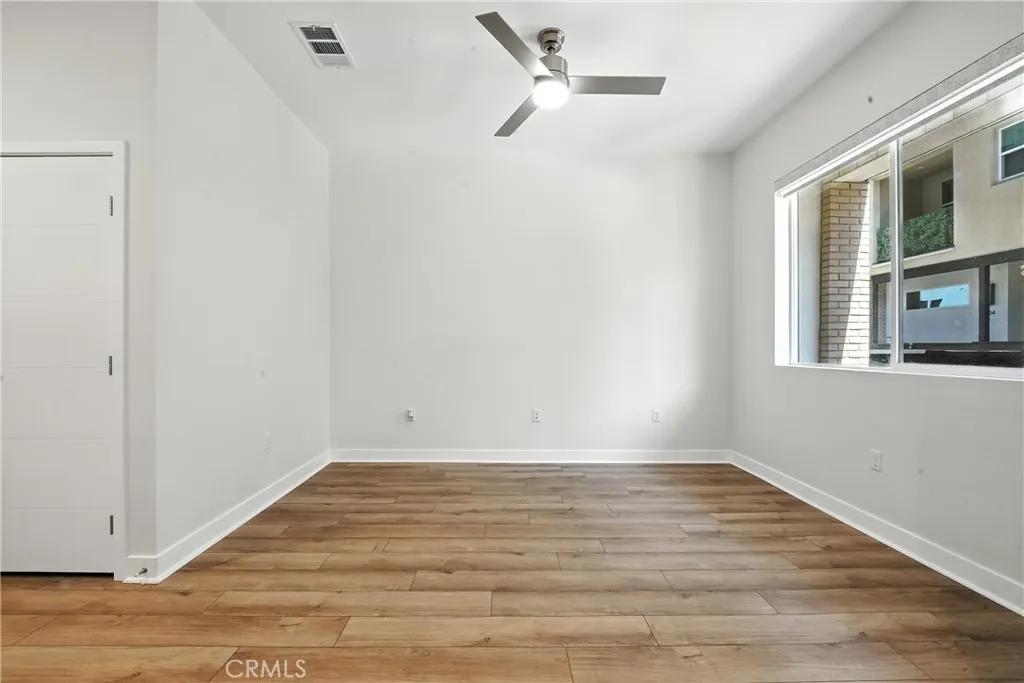 Photo #12: SW25187907 Listing: Photo #12