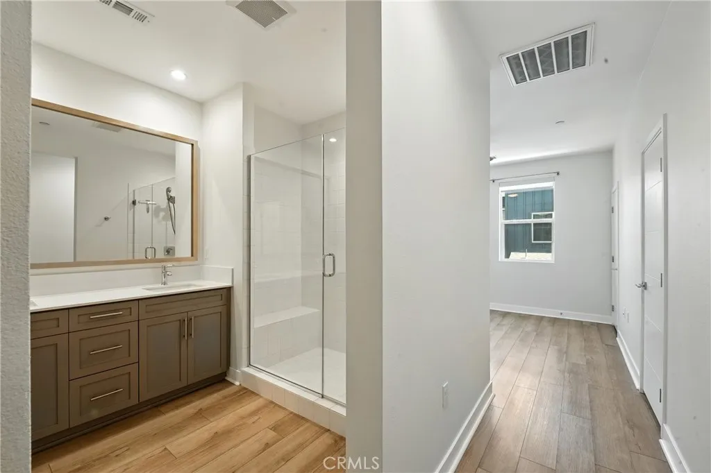 Photo #18: SW25187907 Listing: Photo #18