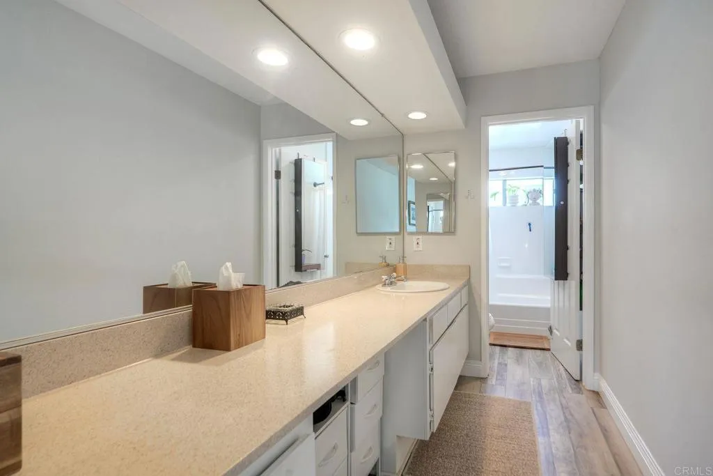 https://cdn.realtyfeed.com/cdn/127/306523849/06f762c7cbe7790c42795b5d703474db.webp