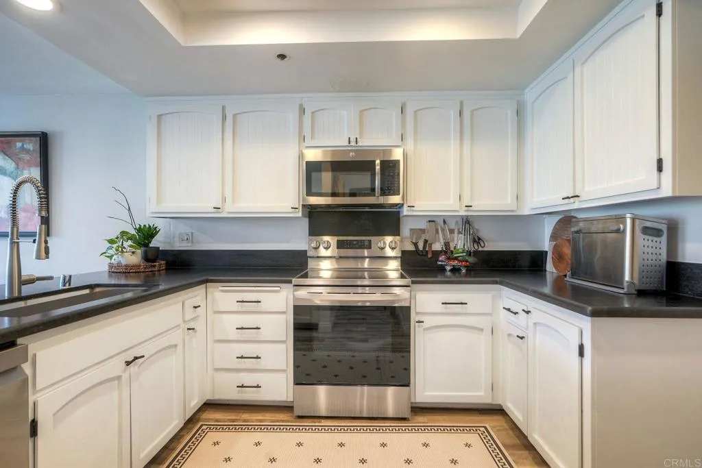 https://cdn.realtyfeed.com/cdn/127/306523849/62b63767105a89ab11c31ec110cff949.webp
