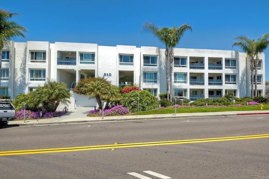 https://cdn.realtyfeed.com/cdn/127/306523849/c81c3e23dc85a0256faf45e92ad8ad90.webp