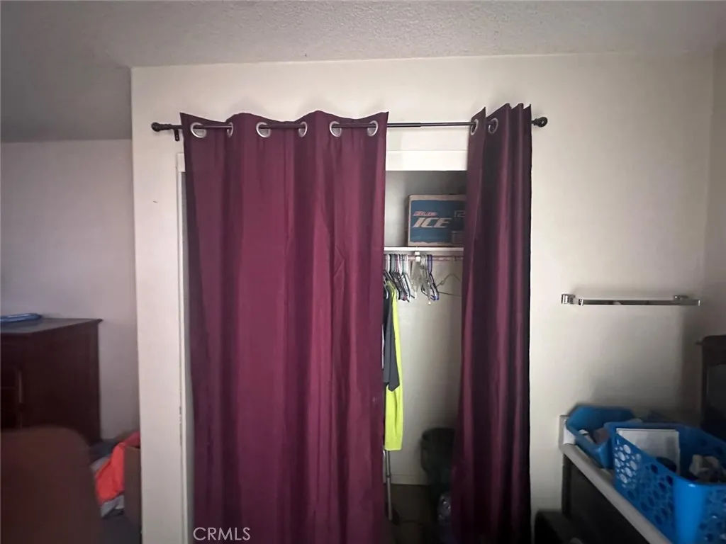10851 Maple Avenue, Bloomington, CA 92316 - Photo 3 of 31, Bloomington, CA
