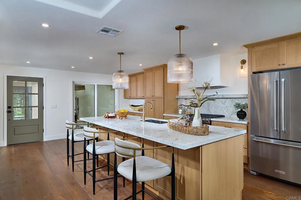 https://cdn.realtyfeed.com/cdn/127/306523898/30fa0828177908f5689ced7703c0a54b.webp