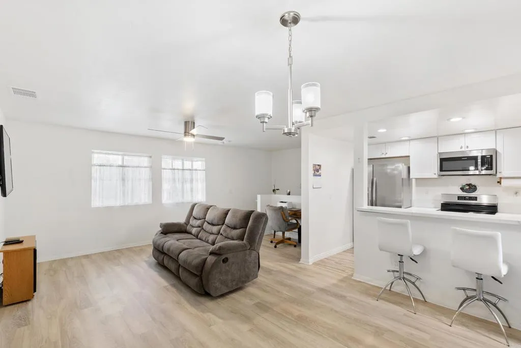 https://cdn.realtyfeed.com/cdn/127/306523908/b954d4f15bc416410676eae6f3984ad4.webp