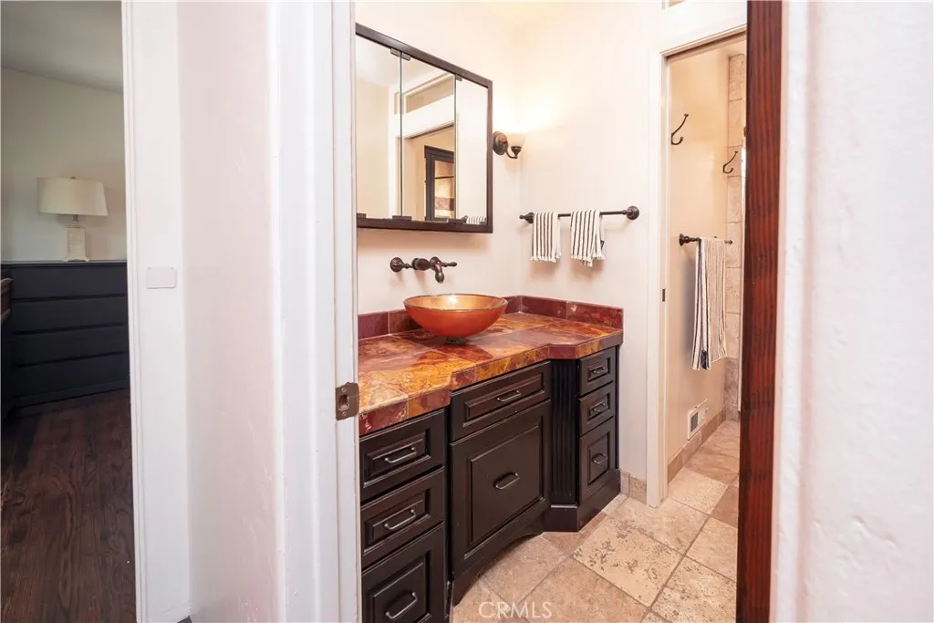 https://cdn.realtyfeed.com/cdn/127/306523912/213c67ca5023fb4030d5003dfb6163ff.webp