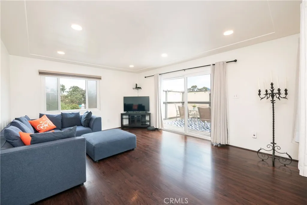 https://cdn.realtyfeed.com/cdn/127/306523912/5b1e5ac9fbea1765e839ec2f2c2317d8.webp