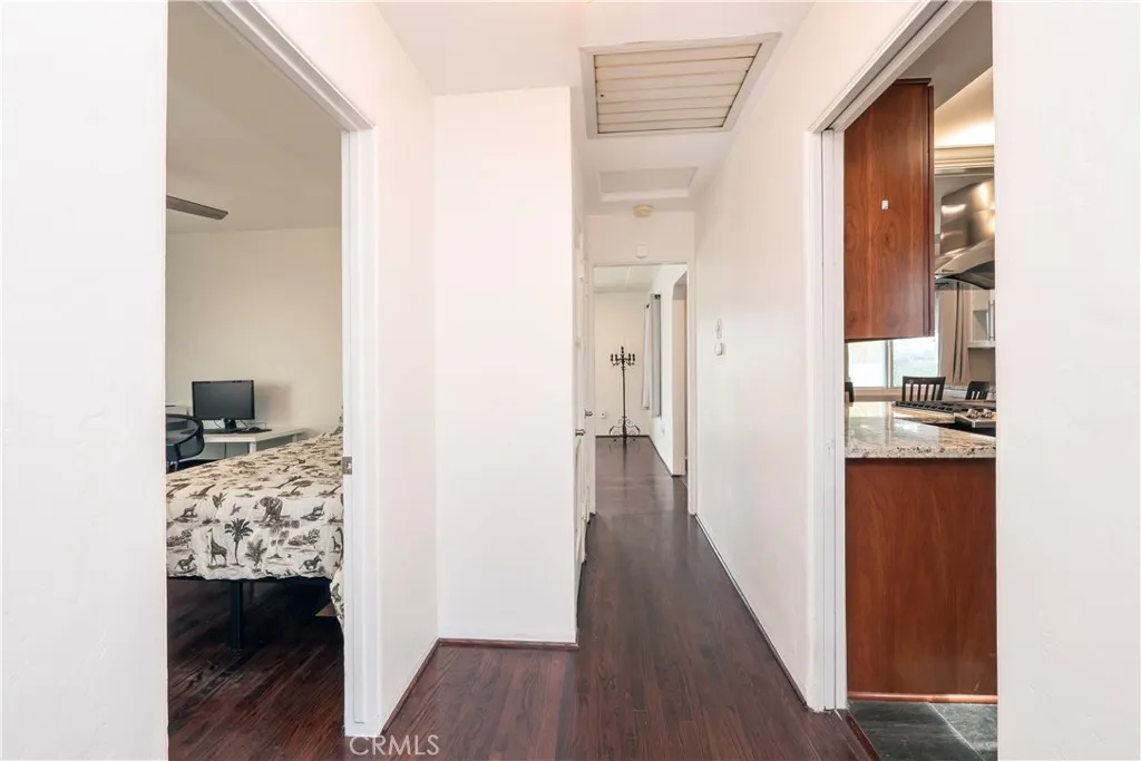 https://cdn.realtyfeed.com/cdn/127/306523912/5f55283e5a59f1eb3de2944fde7e48a2.webp
