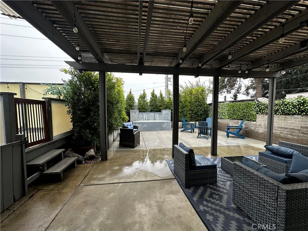https://cdn.realtyfeed.com/cdn/127/306523912/904510b88acde5187aa7da26d4189030.webp