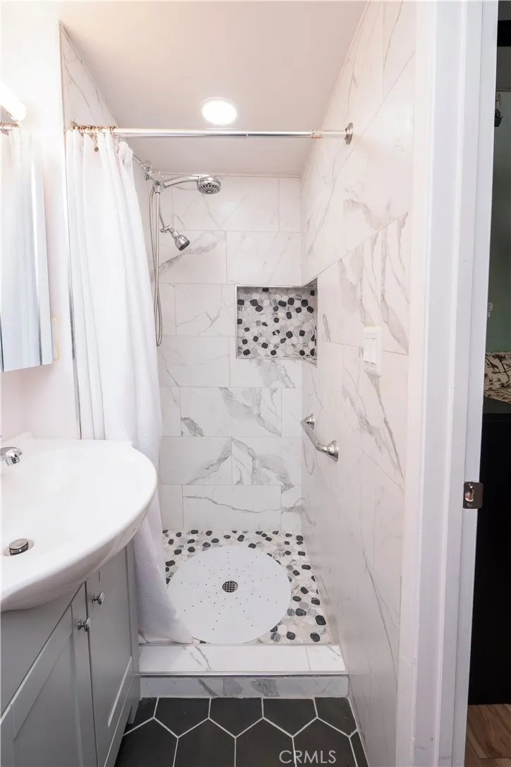 https://cdn.realtyfeed.com/cdn/127/306523912/ad2b5c521cd0821b8ad9b6630cb60a82.webp