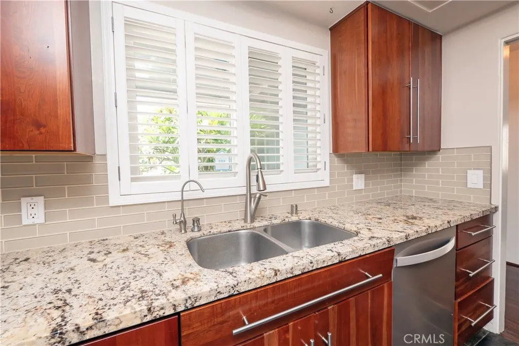 https://cdn.realtyfeed.com/cdn/127/306523912/bd96eeb4868dbacc0af60c734ecffc60.webp
