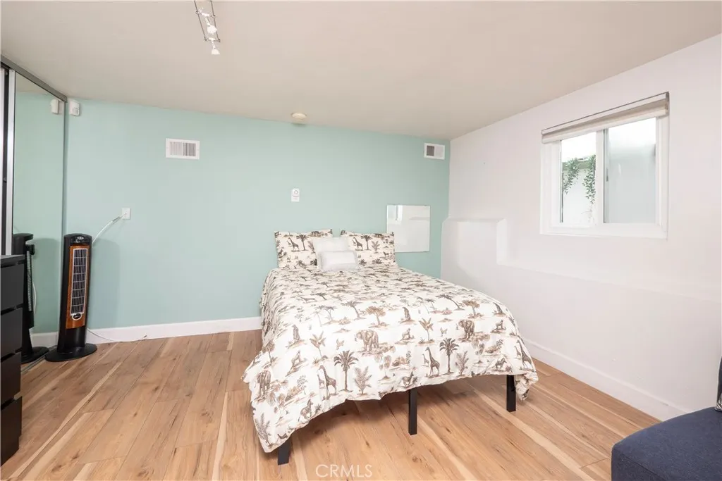 https://cdn.realtyfeed.com/cdn/127/306523912/c90be52952ae44b7fe71d1baccd2329c.webp