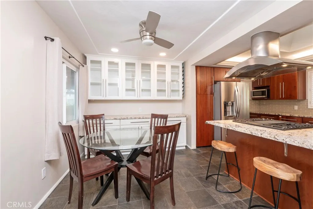 https://cdn.realtyfeed.com/cdn/127/306523912/dd1cf10f7562b7e893e9934719f6b661.webp