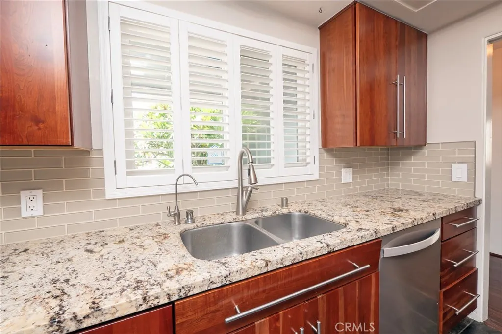 https://cdn.realtyfeed.com/cdn/127/306523912/fa56526e5fbb2f59d1862e64f23cf274.webp