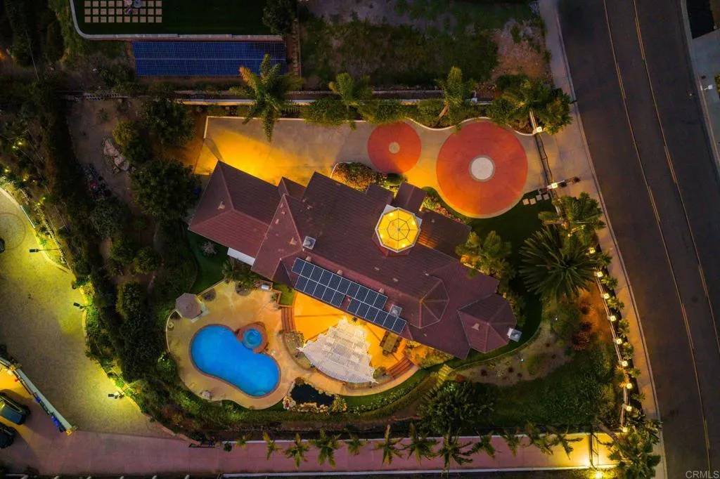 https://cdn.realtyfeed.com/cdn/127/306523913/33fa805a482ce701f2f865859eabbf7a.webp