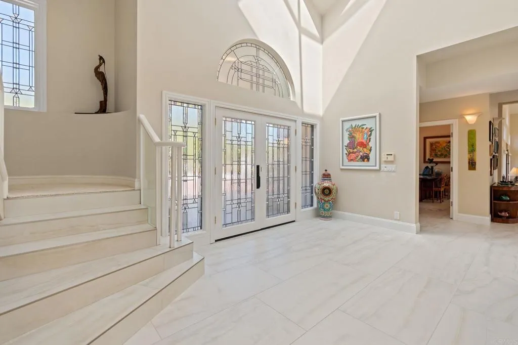 https://cdn.realtyfeed.com/cdn/127/306523913/d104e60b803763a29ccfd242f3796c45.webp